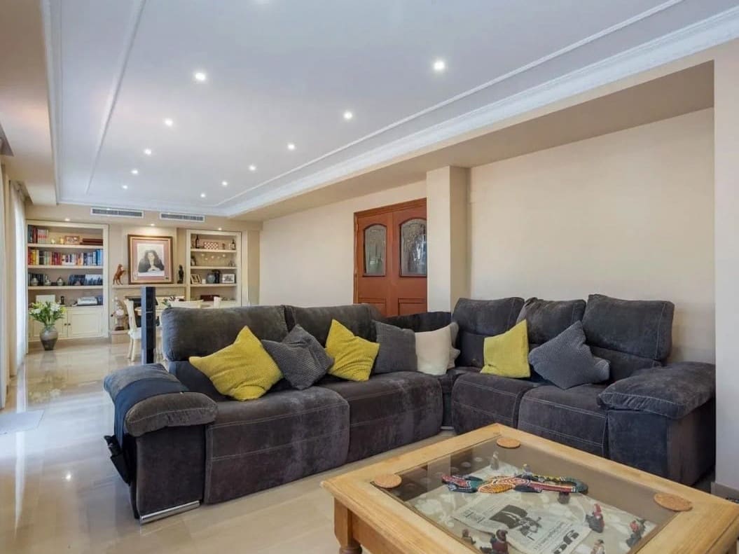 7 soverom Villa til salgs i Almoines med garasje - € 570 000 (Ref: 9974909)