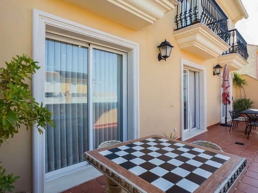 7 soverom Villa til salgs i Almoines med garasje - € 570 000 (Ref: 9974909)