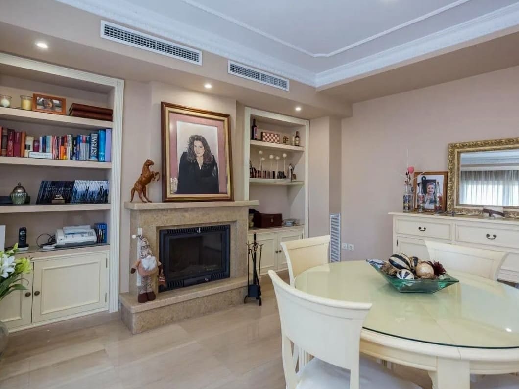 7 soverom Villa til salgs i Almoines med garasje - € 570 000 (Ref: 9974909)