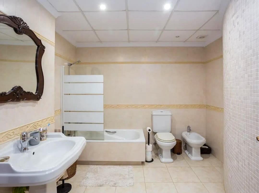 7 soverom Villa til salgs i Almoines med garasje - € 570 000 (Ref: 9974909)