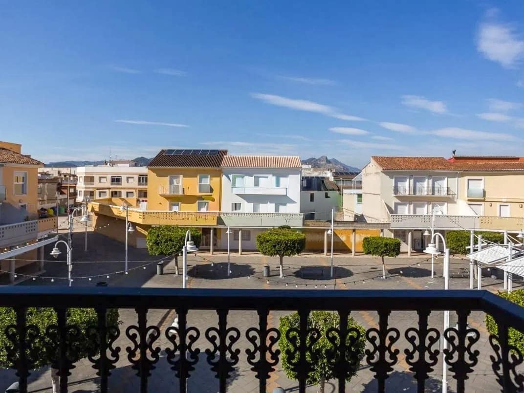 7 soverom Villa til salgs i Almoines med garasje - € 570 000 (Ref: 9974909)