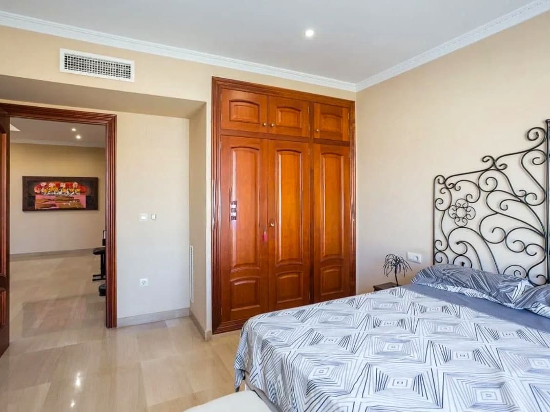 7 soverom Villa til salgs i Almoines med garasje - € 570 000 (Ref: 9974909)