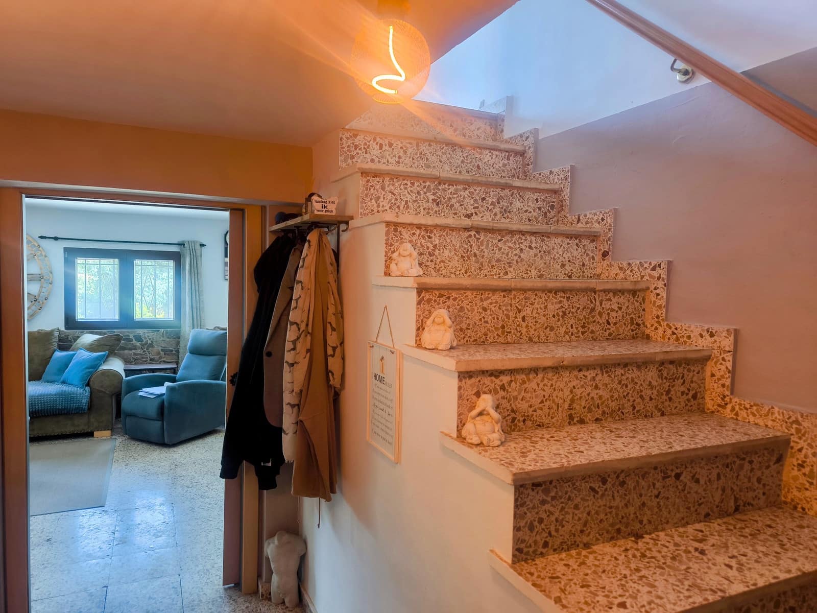 6 soveværelse Villa til salg i Ontinyent med swimmingpool garage - € 349.000 (Ref: 9981847)