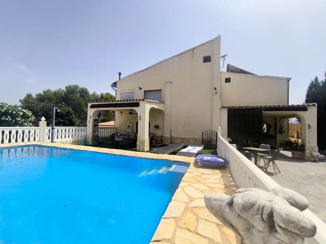 6 soveværelse Villa til salg i Ontinyent med swimmingpool garage - € 349.000 (Ref: 9981847)
