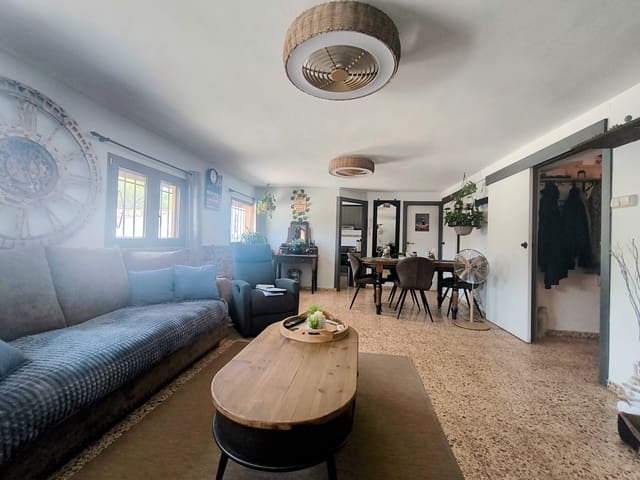 6 soveværelse Villa til salg i Ontinyent med swimmingpool garage - € 349.000 (Ref: 9981847)