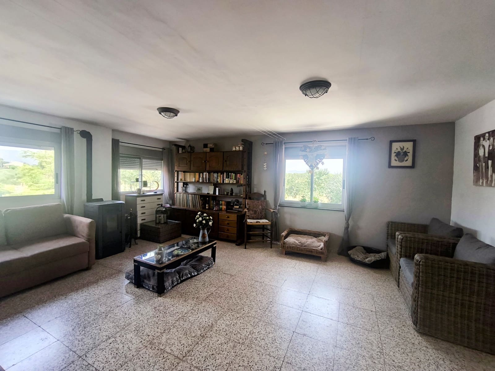 6 soveværelse Villa til salg i Ontinyent med swimmingpool garage - € 349.000 (Ref: 9981847)