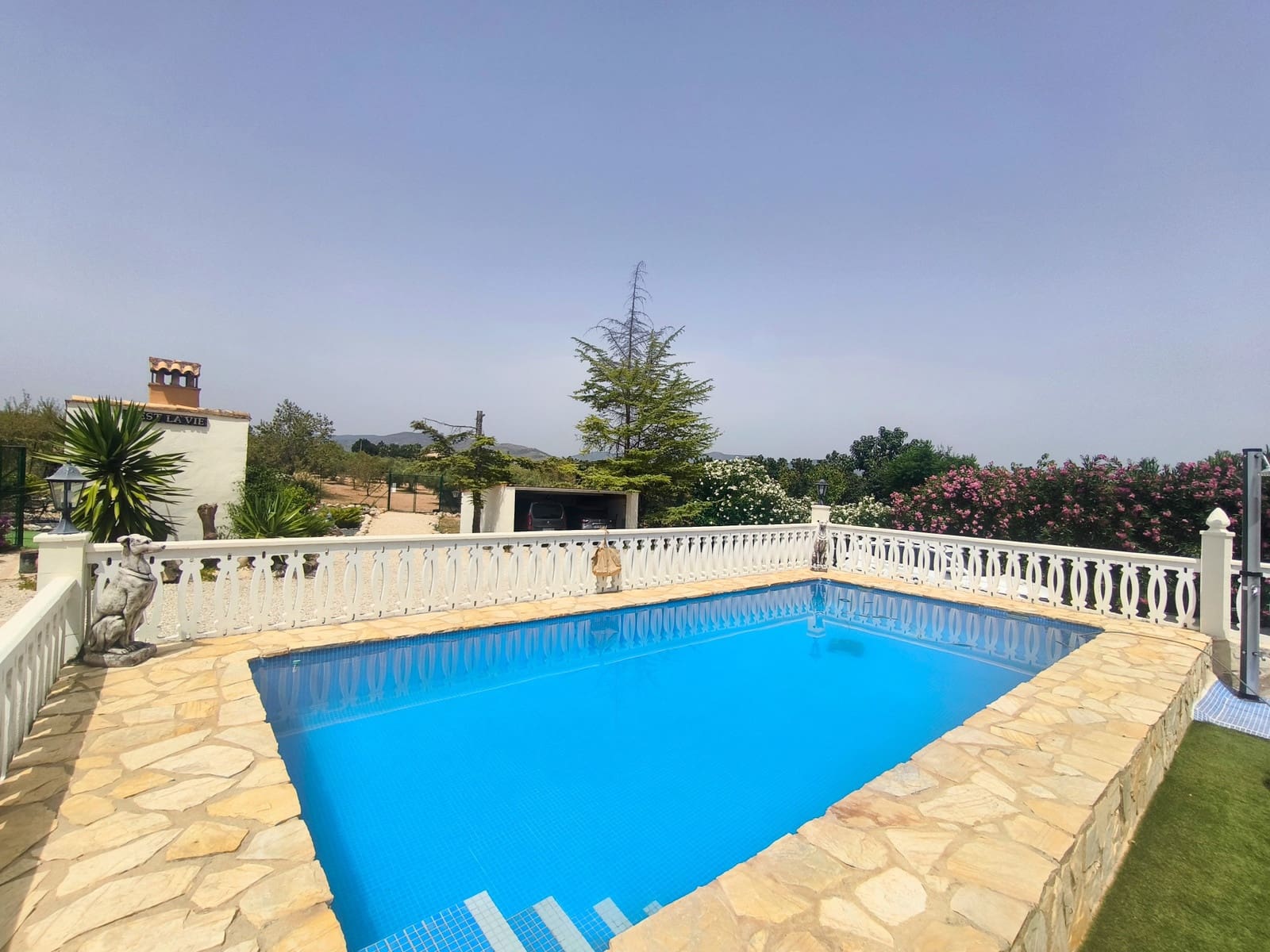 6 soveværelse Villa til salg i Ontinyent med swimmingpool garage - € 349.000 (Ref: 9981847)