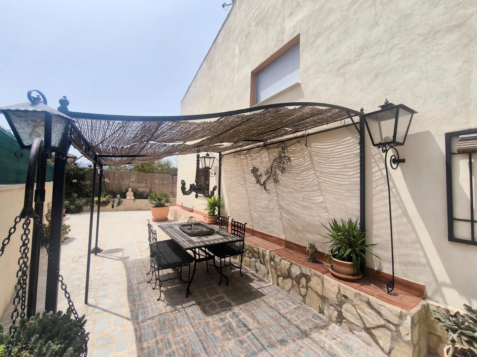 6 soveværelse Villa til salg i Ontinyent med swimmingpool garage - € 349.000 (Ref: 9981847)