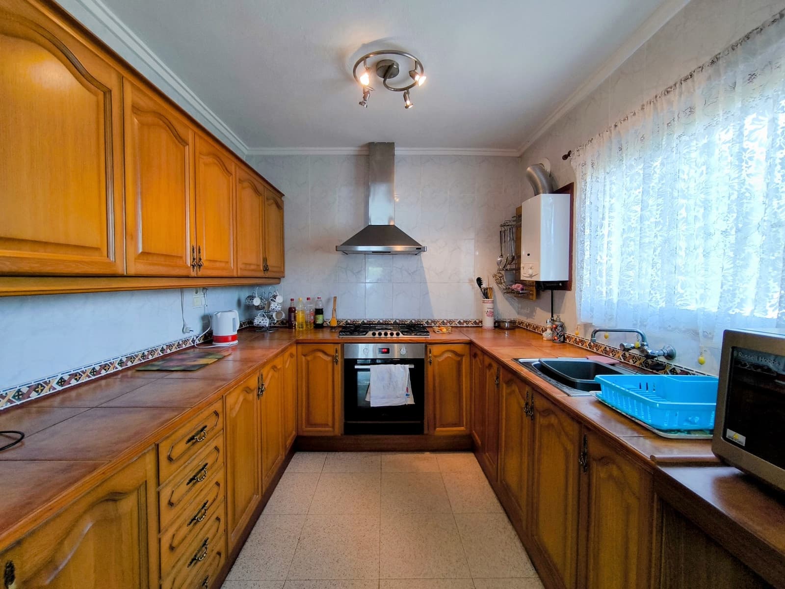 4 chambre Villa/Maison à vendre à Pedralba avec piscine garage - 215 000 € (Ref: 9981848)