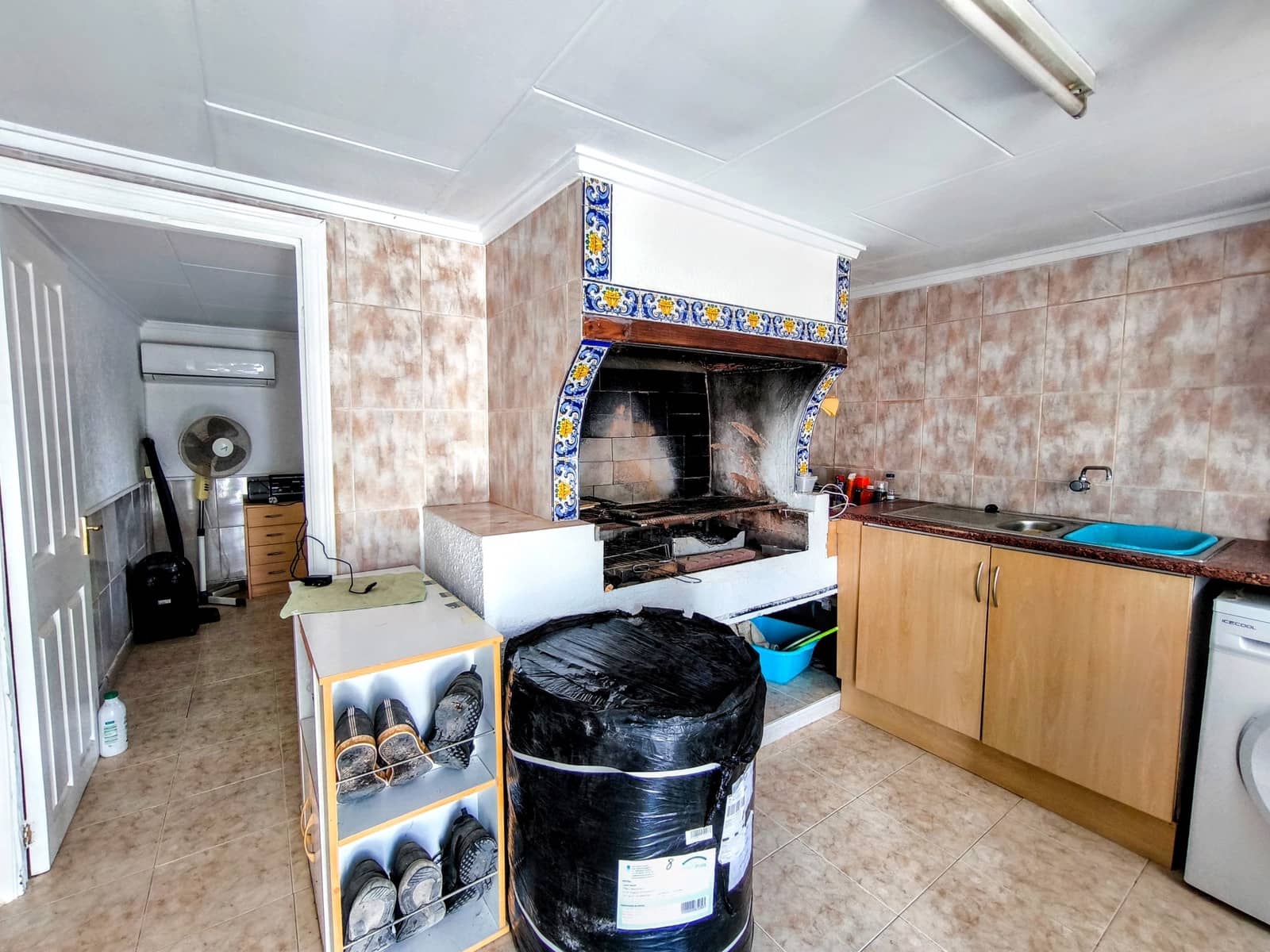 4 chambre Villa/Maison à vendre à Pedralba avec piscine garage - 215 000 € (Ref: 9981848)