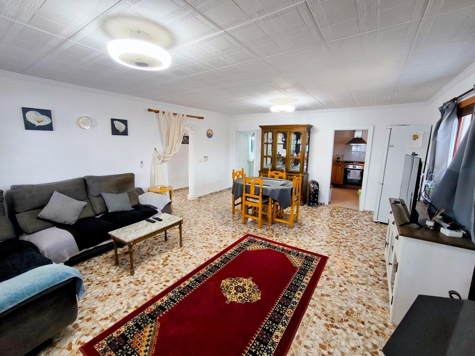4 chambre Villa/Maison à vendre à Pedralba avec piscine garage - 215 000 € (Ref: 9981848)