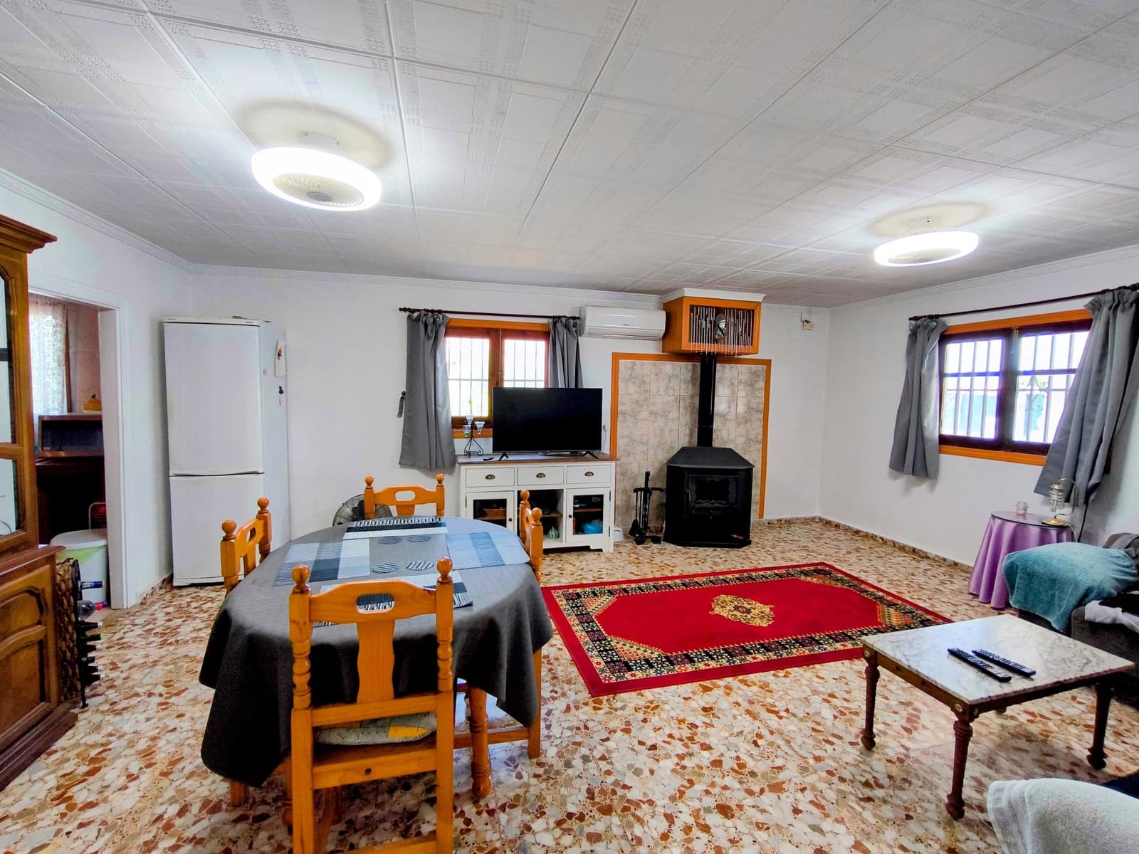 4 chambre Villa/Maison à vendre à Pedralba avec piscine garage - 215 000 € (Ref: 9981848)