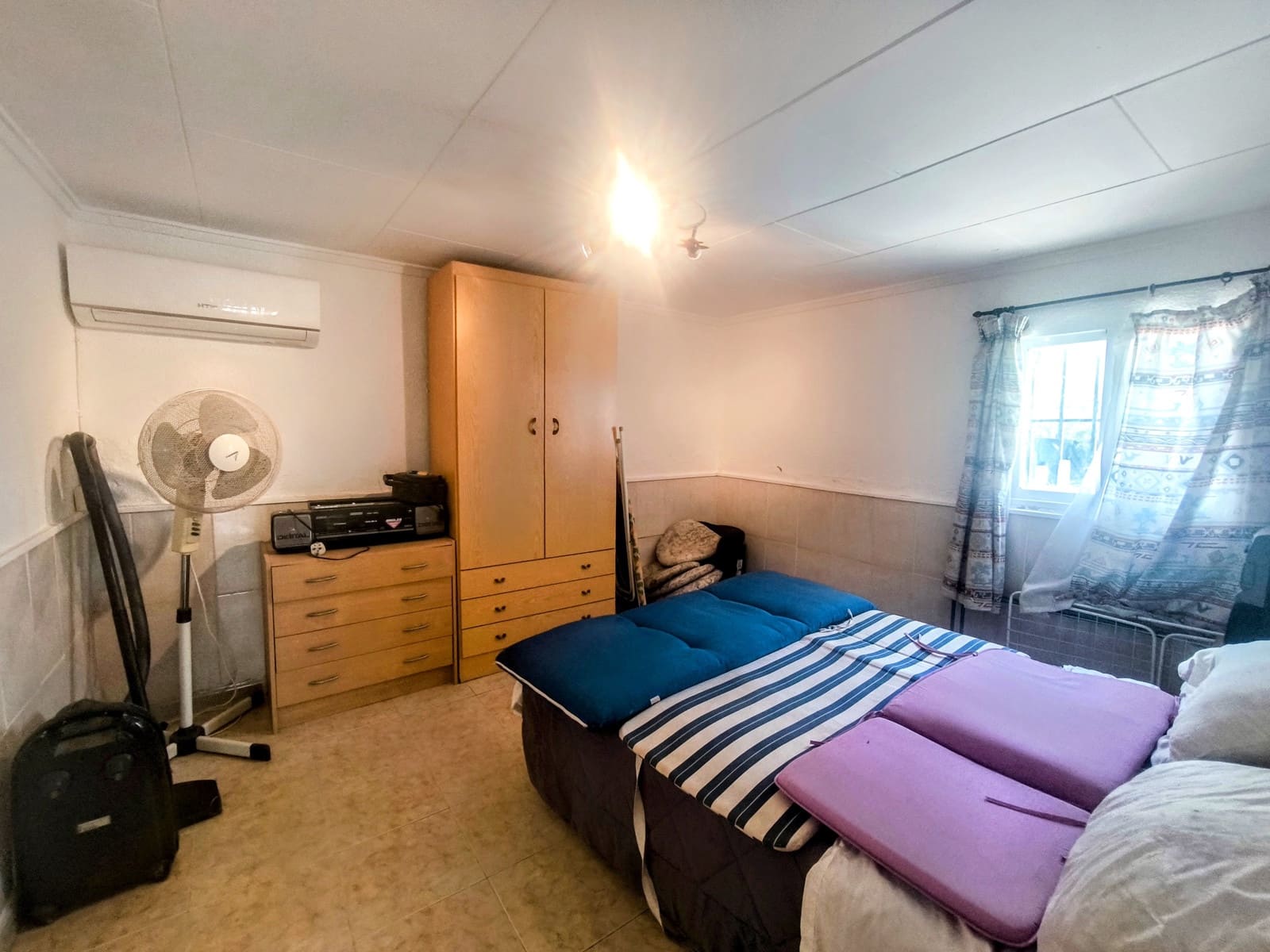 4 chambre Villa/Maison à vendre à Pedralba avec piscine garage - 215 000 € (Ref: 9981848)