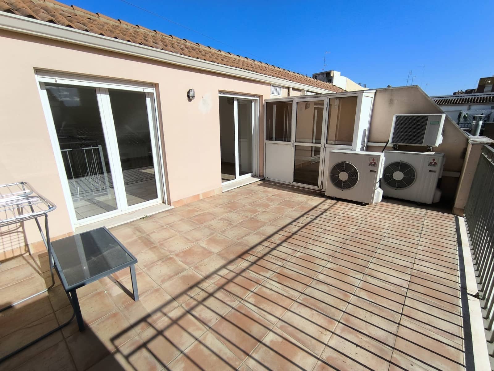 4 soveværelse Byhus til salg i Valencia by med garage - € 655.000 (Ref: 9981849)