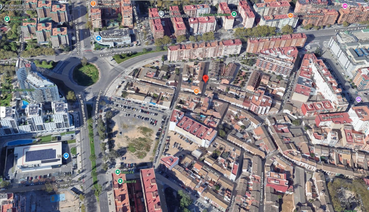 4 soveværelse Byhus til salg i Valencia by med garage - € 655.000 (Ref: 9981849)
