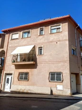Casa de 3 habitaciones en Gilet en venta con piscina garaje - 260.000 € (Ref: 9981850)