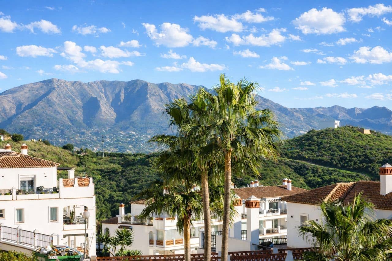 3 soverom Leilighet til salgs i Mijas Costa med svømmebasseng garasje - € 895 000 (Ref: 10000923)