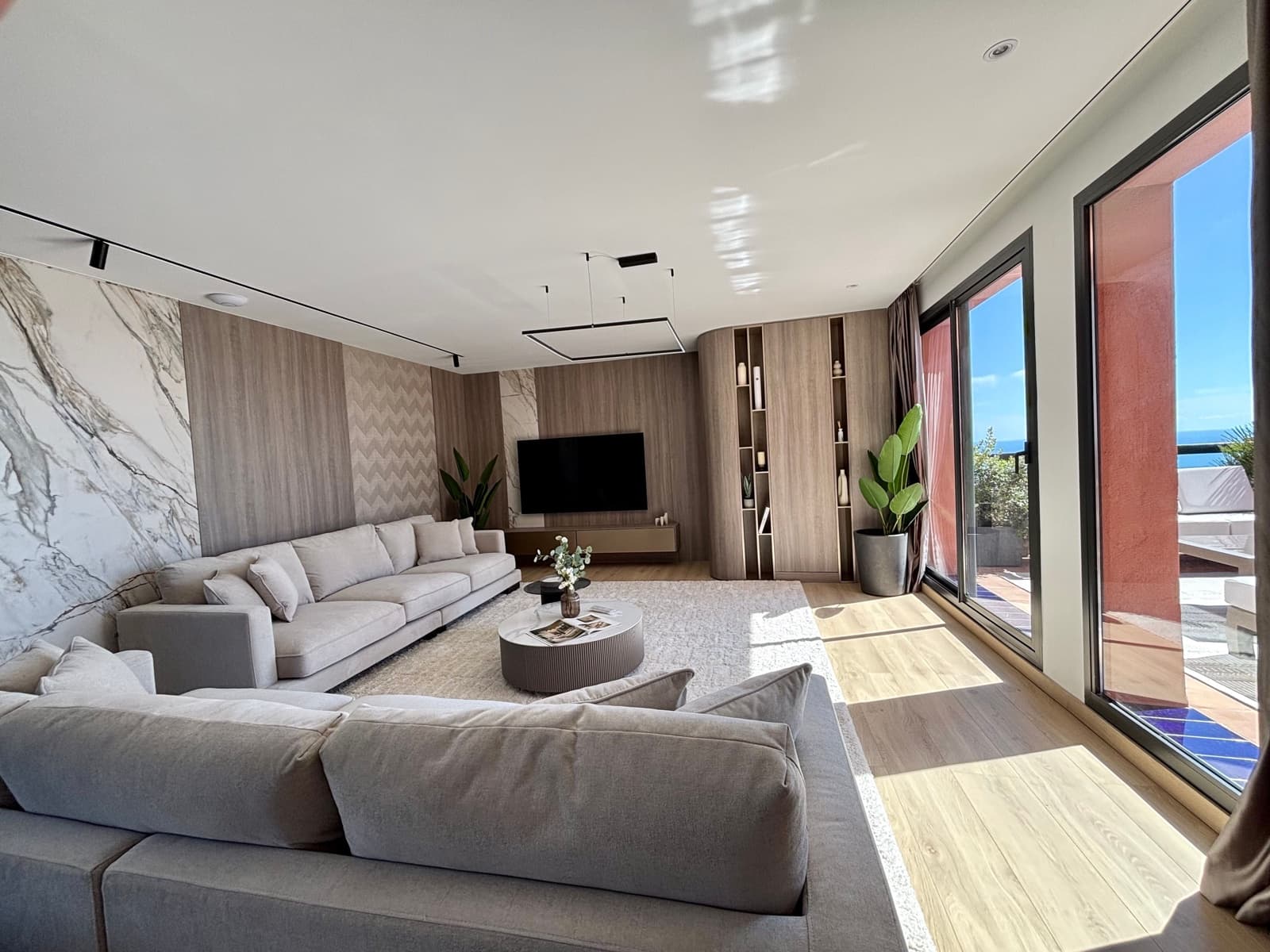 3 soverom Leilighet til salgs i Mijas Costa med svømmebasseng garasje - € 895 000 (Ref: 10000923)