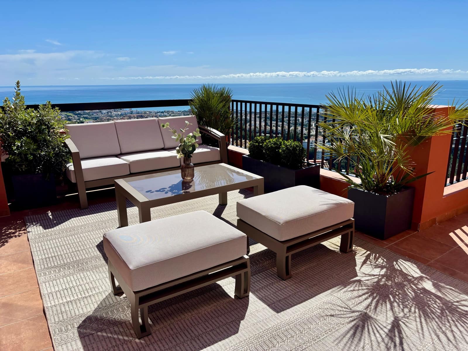 3 soverom Leilighet til salgs i Mijas Costa med svømmebasseng garasje - € 895 000 (Ref: 10000923)