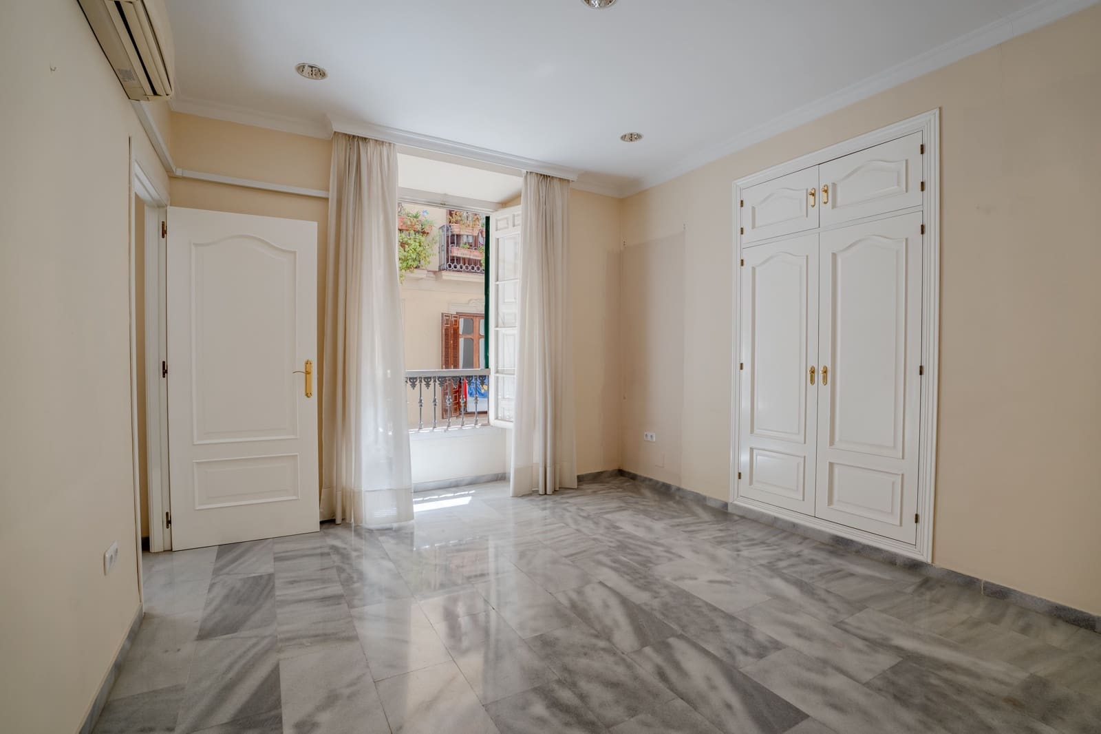 Ufficio da affittare in Malaga citta - 2.000 € (Rif: 10006734)