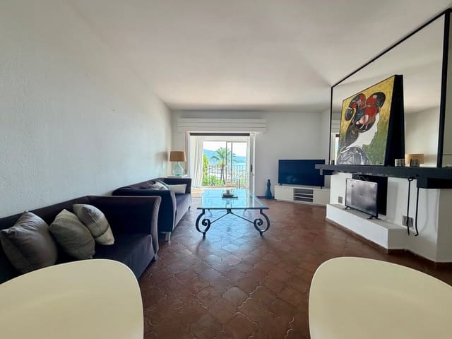 Apartamento de 1 habitación en Puerto Banus, Marbella en venta - 656.000 € (Ref: 10012238)
