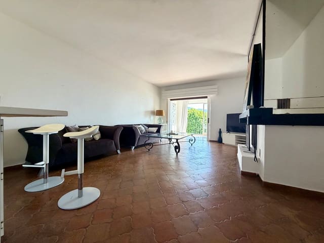 Apartamento de 1 habitación en Puerto Banus, Marbella en venta - 656.000 € (Ref: 10012238)