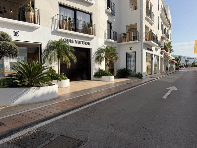 Apartamento de 1 habitación en Puerto Banus, Marbella en venta - 656.000 € (Ref: 10012238)