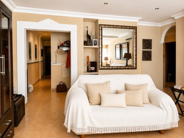 3 chambre Appartement à vendre à Zona Puerto Deportivo, Fuengirola - 745 000 € (Ref: 10015820)