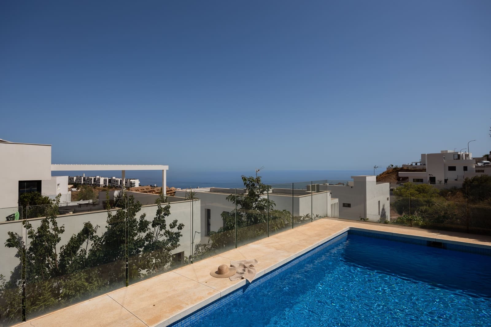 Casa de 5 habitaciones en Benalmádena en venta con piscina garaje - 1.200.000 € (Ref: 10018108)