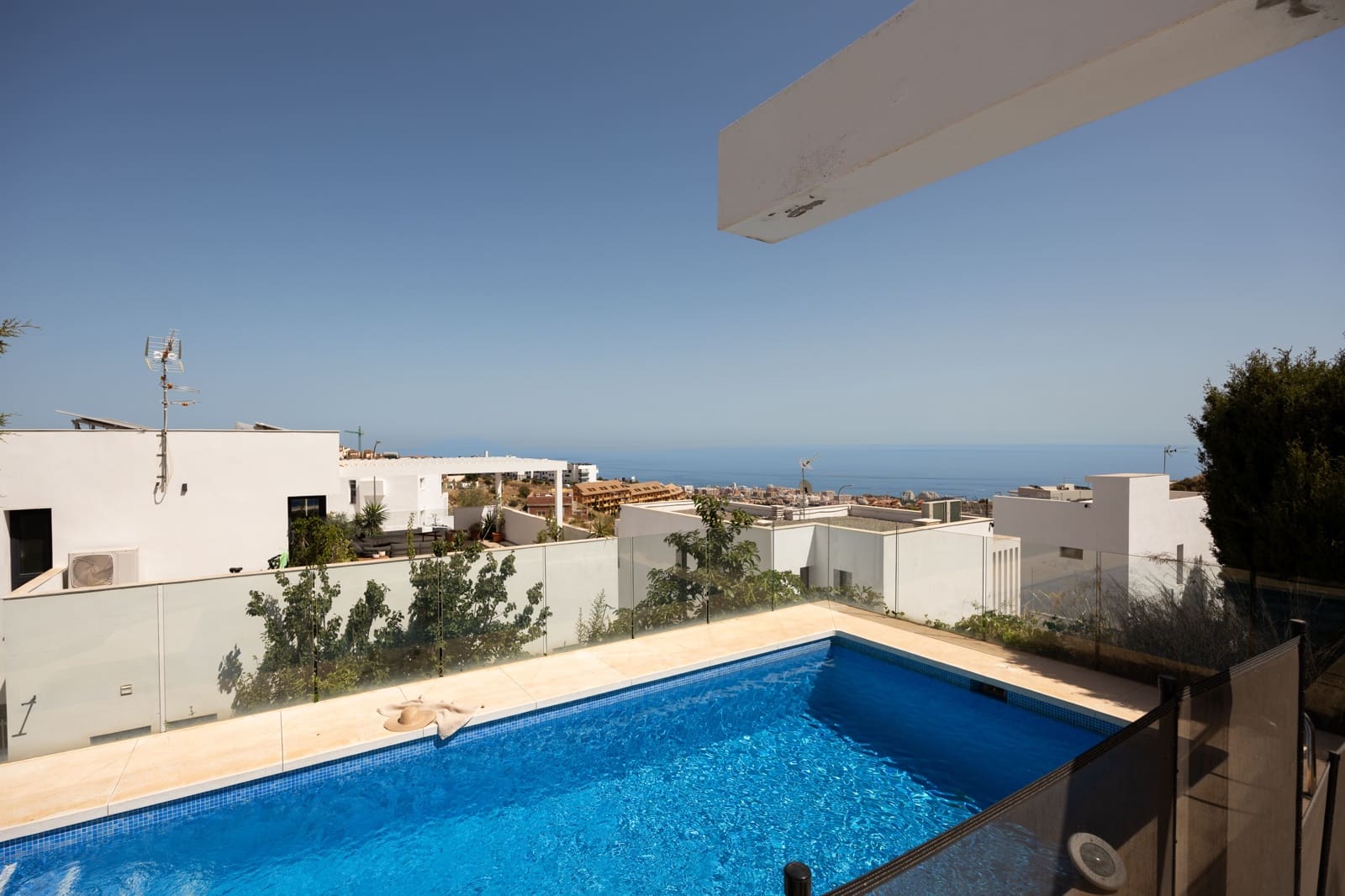 Casa de 5 habitaciones en Benalmádena en venta con piscina garaje - 1.200.000 € (Ref: 10018108)