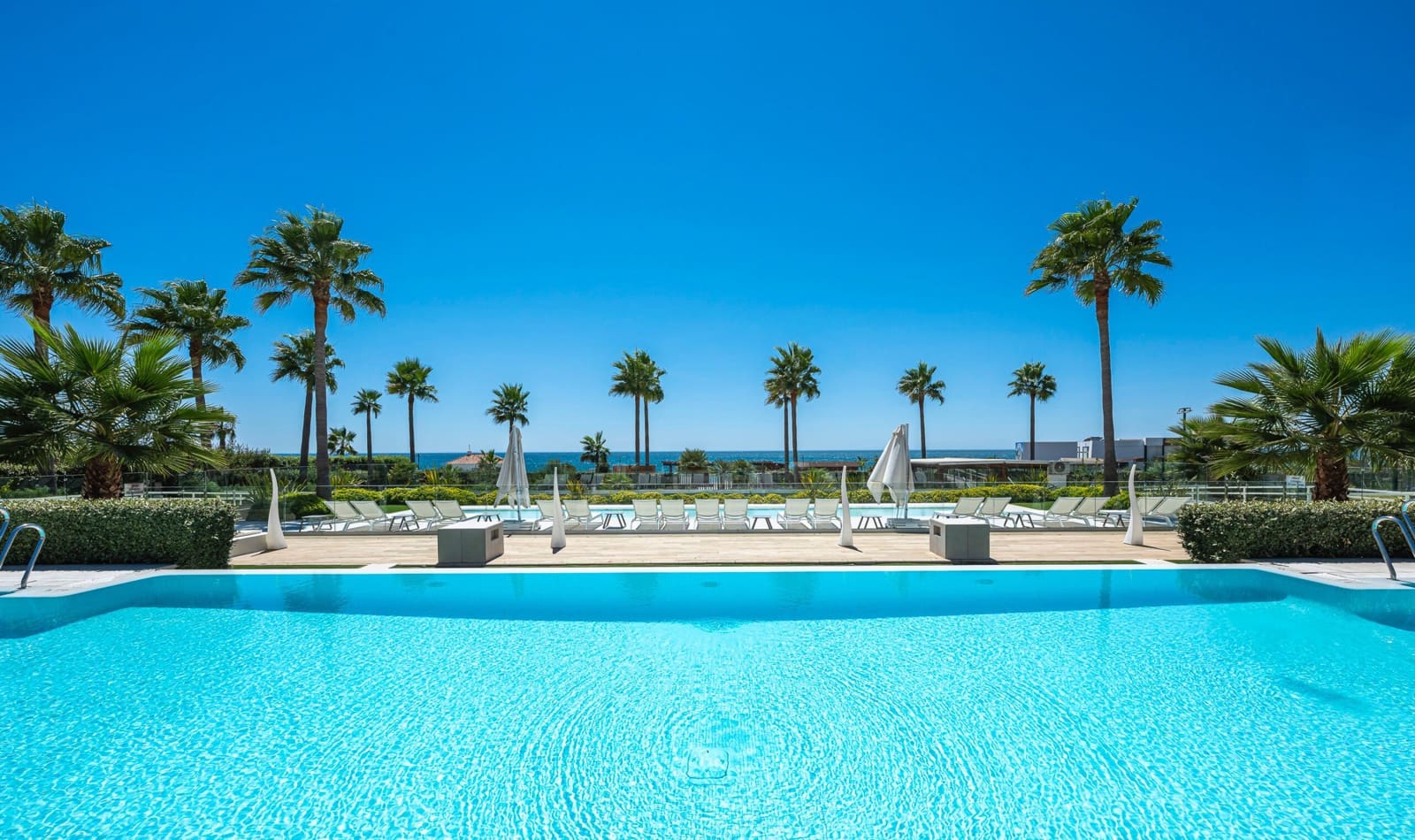 2 sovrum Lägenhet till salu i New Golden Mile med pool - 1 595 000 € (Ref: 10019521)