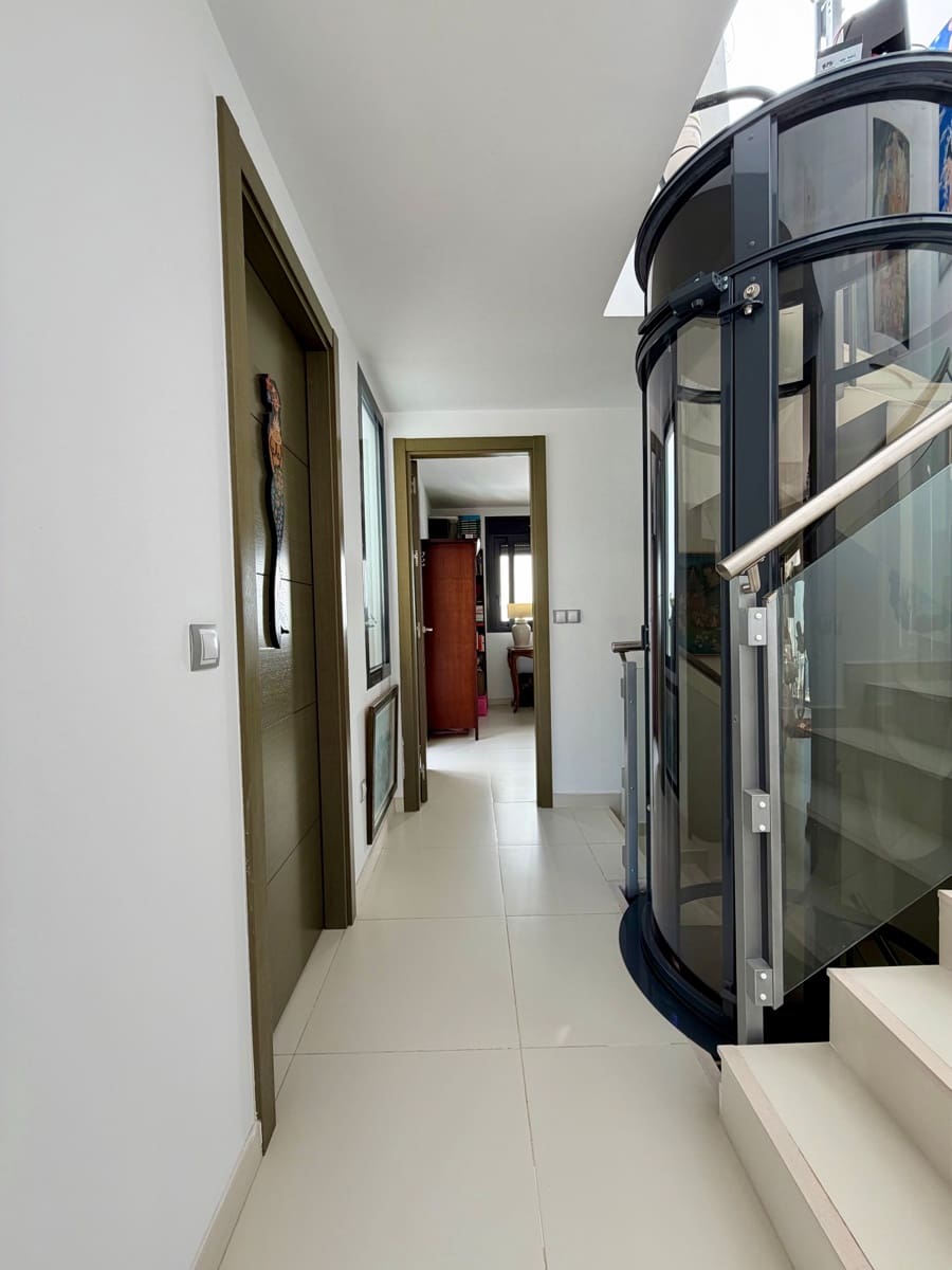 3 quarto Casa em Banda para venda em Marbella com piscina garagem - 1 590 000 € (Ref: 10019919)