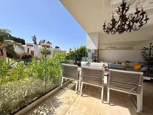3 quarto Casa em Banda para venda em Lomas De Marbella, Marbella com piscina garagem - 1 590 000 € (Ref: 10019919)
