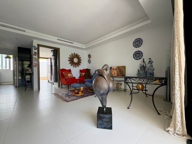 3 quarto Casa em Banda para venda em Lomas De Marbella, Marbella com piscina garagem - 1 590 000 € (Ref: 10019919)