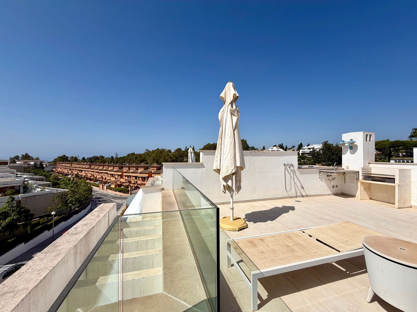 3 quarto Casa em Banda para venda em Marbella com piscina garagem - 1 590 000 € (Ref: 10019919)