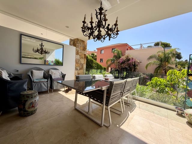 3 quarto Casa em Banda para venda em Lomas De Marbella, Marbella com piscina garagem - 1 590 000 € (Ref: 10019919)