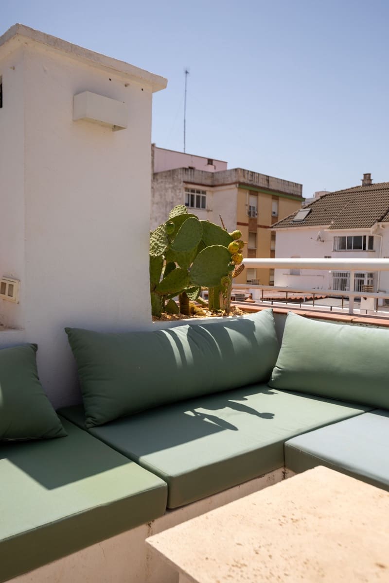 Ático de 4 habitaciones en Málaga ciudad en alquiler - 4.000 € (Ref: 10021502)