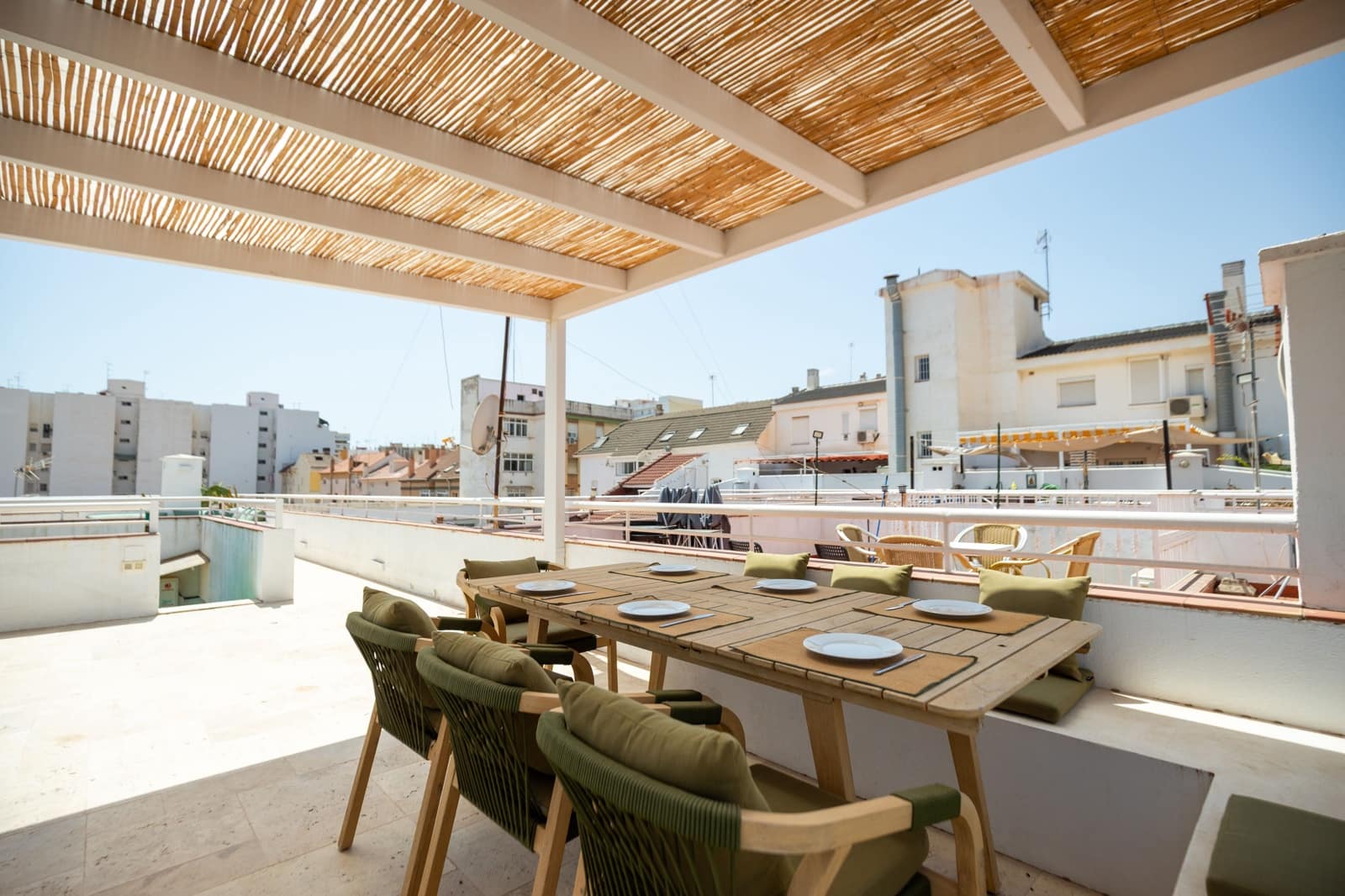 Ático de 4 habitaciones en Málaga ciudad en alquiler - 4.000 € (Ref: 10021502)