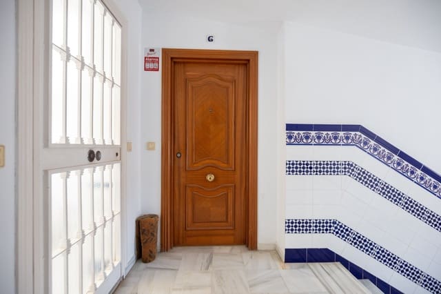 Ático de 4 habitaciones en La Trinidad, Málaga ciudad en alquiler - 4.000 € (Ref: 10021502)