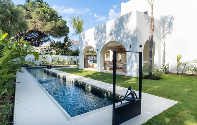 6 sypialnia Willa na sprzedaż w San Pedro de Alcantara, Marbella z basenem - 4 350 000 € (Ref: 10023223)