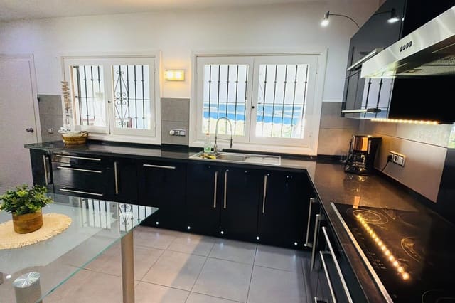 7 soverom Hus til salgs i Mijas med svømmebasseng - € 1 395 000 (Ref: 10024997)