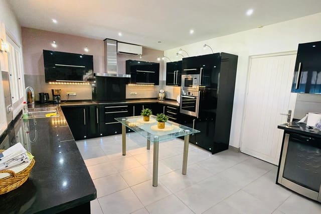7 bedroom Townhouse for sale in Campo Mijas, Mijas with pool - € 1,395,000 (Ref: 10024997)