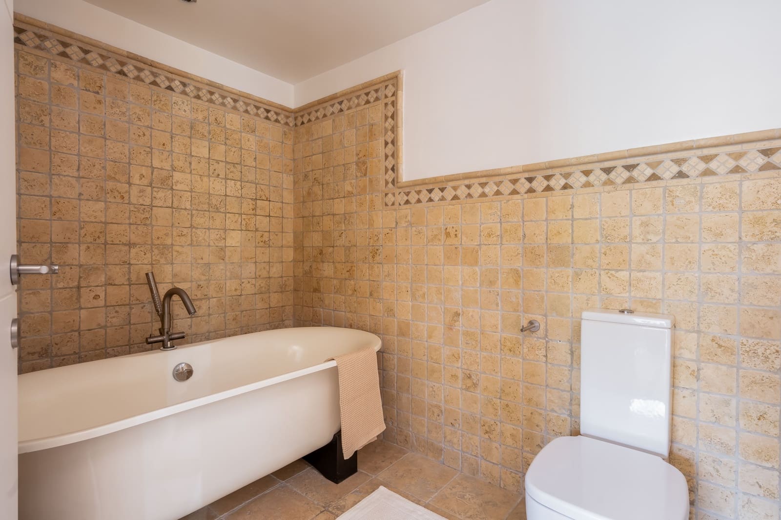 4 quarto Casa em Banda para venda em Marbella com piscina garagem - 1 150 000 € (Ref: 10029022)