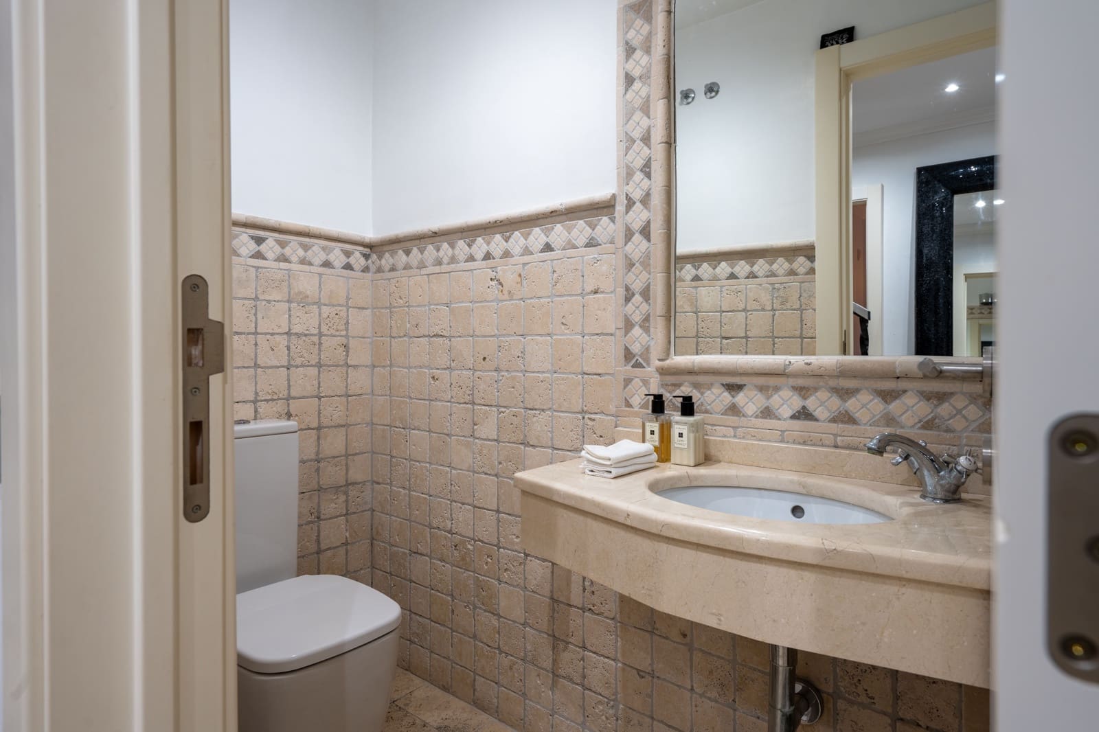 4 quarto Casa em Banda para venda em Marbella com piscina garagem - 1 150 000 € (Ref: 10029022)