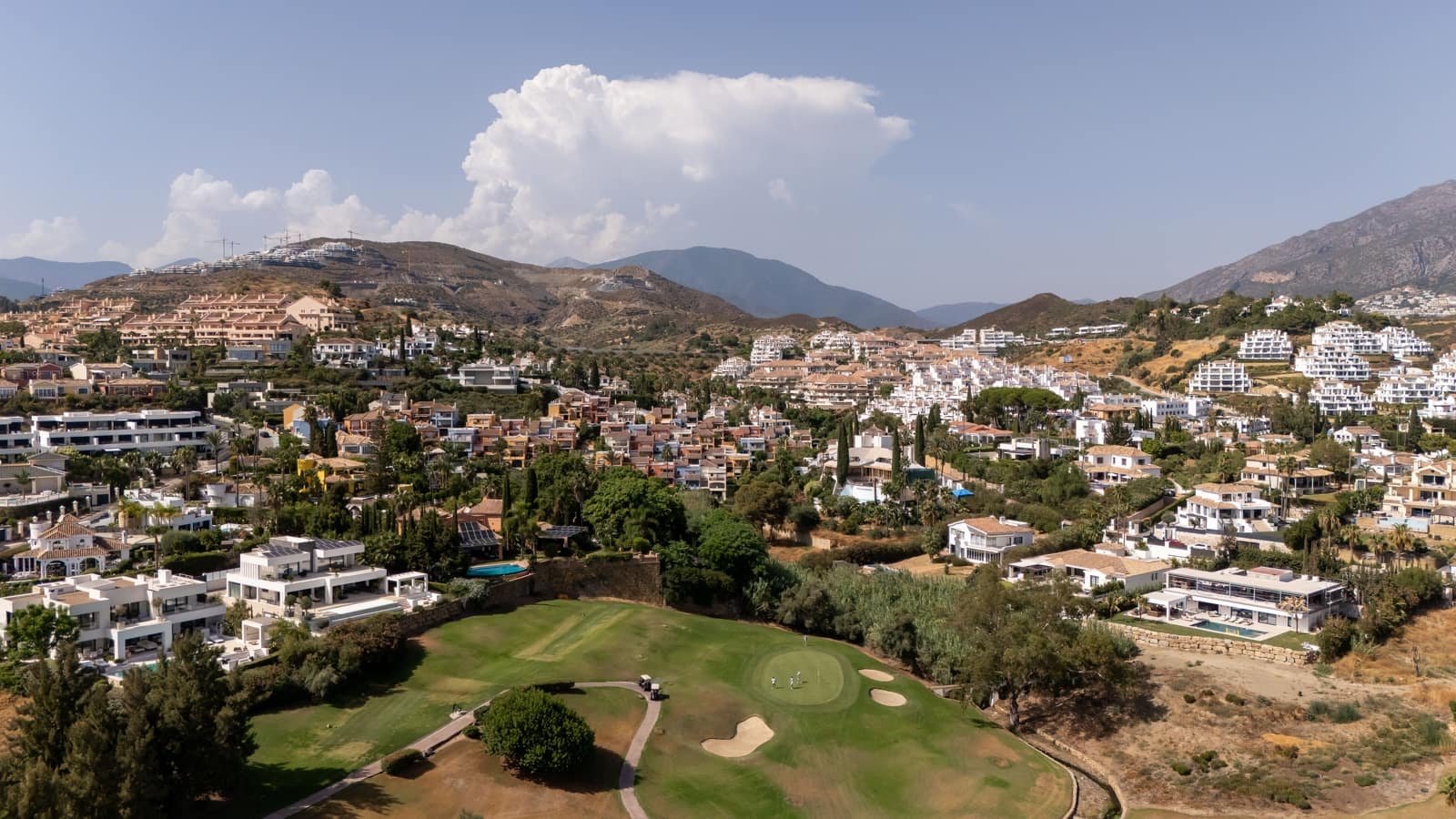 4 quarto Casa em Banda para venda em Marbella com piscina garagem - 1 150 000 € (Ref: 10029022)