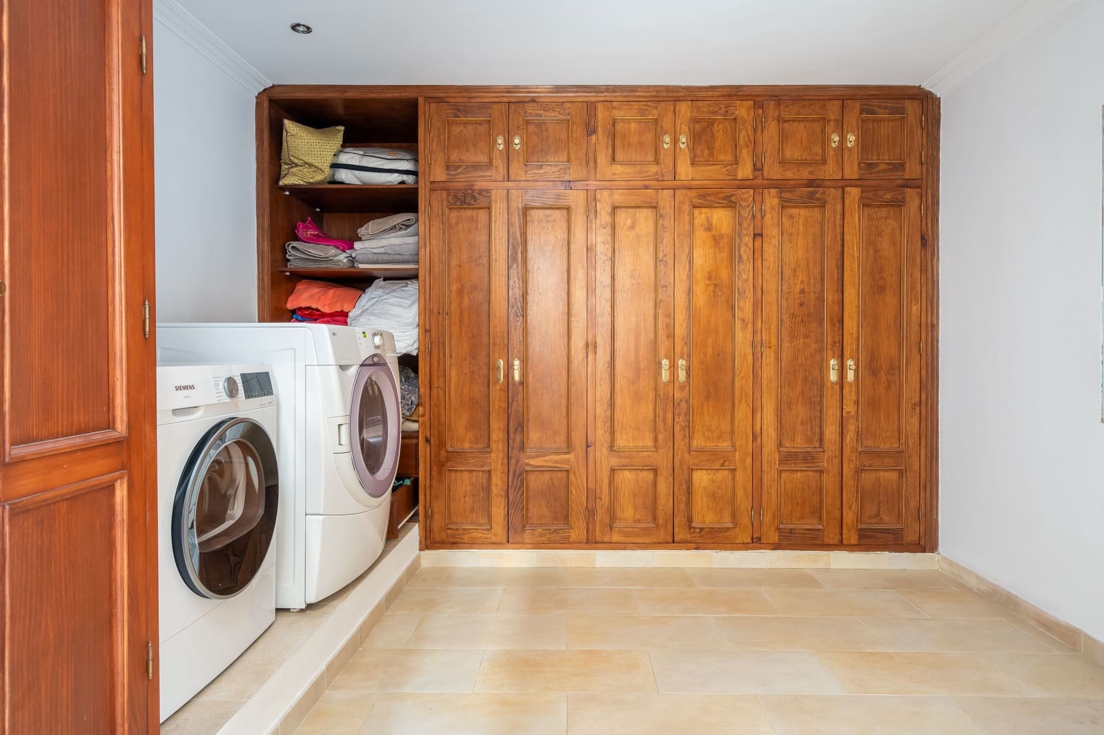 4 quarto Casa em Banda para venda em Marbella com piscina garagem - 1 150 000 € (Ref: 10029022)
