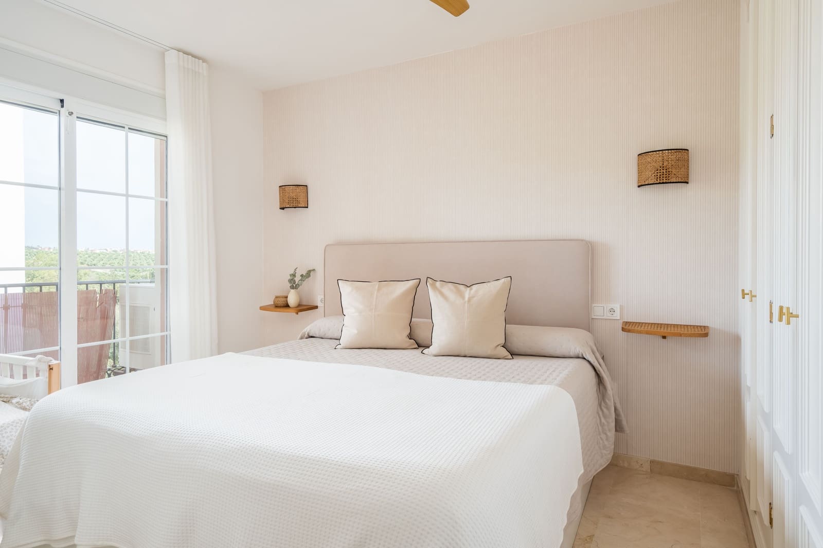 3 soveværelse Lejlighed til salg i Mijas Costa med swimmingpool garage - € 375.000 (Ref: 10029521)