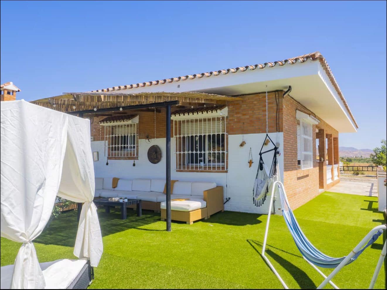 3 soveværelse Finca/Landehus til leje i Cartama med swimmingpool garage - € 1.250 (Ref: 10033163)