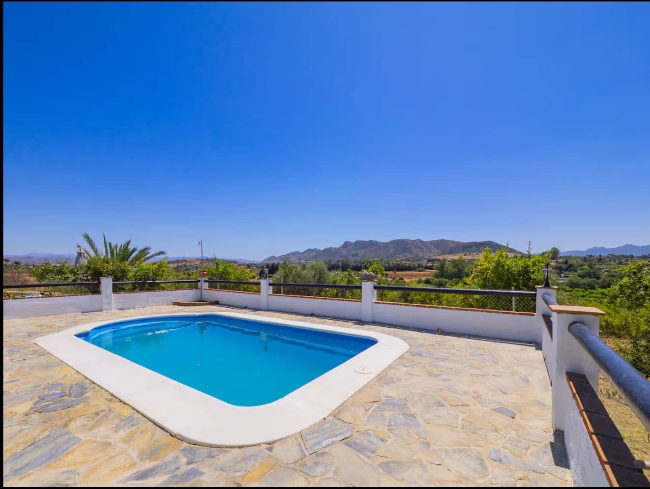 3 soveværelse Finca/Landehus til leje i Cartama med swimmingpool garage - € 1.250 (Ref: 10033163)