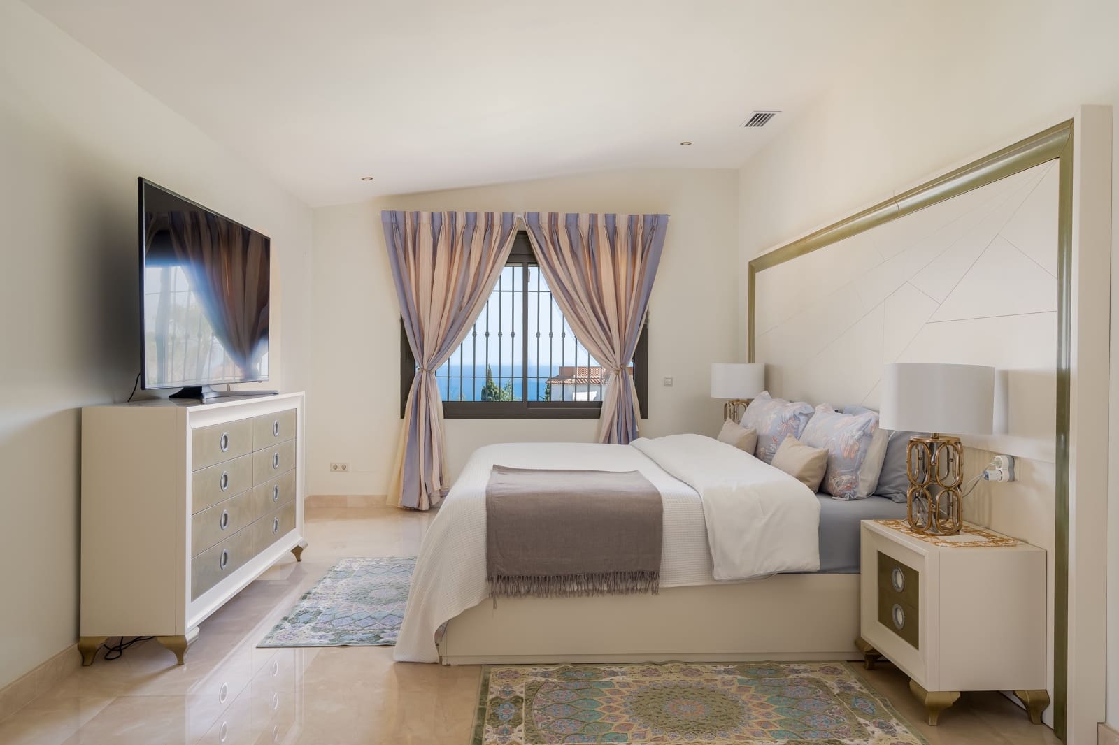 4 chambre Villa/Maison à vendre à Fuengirola avec piscine garage - 2 495 000 € (Ref: 10036214)